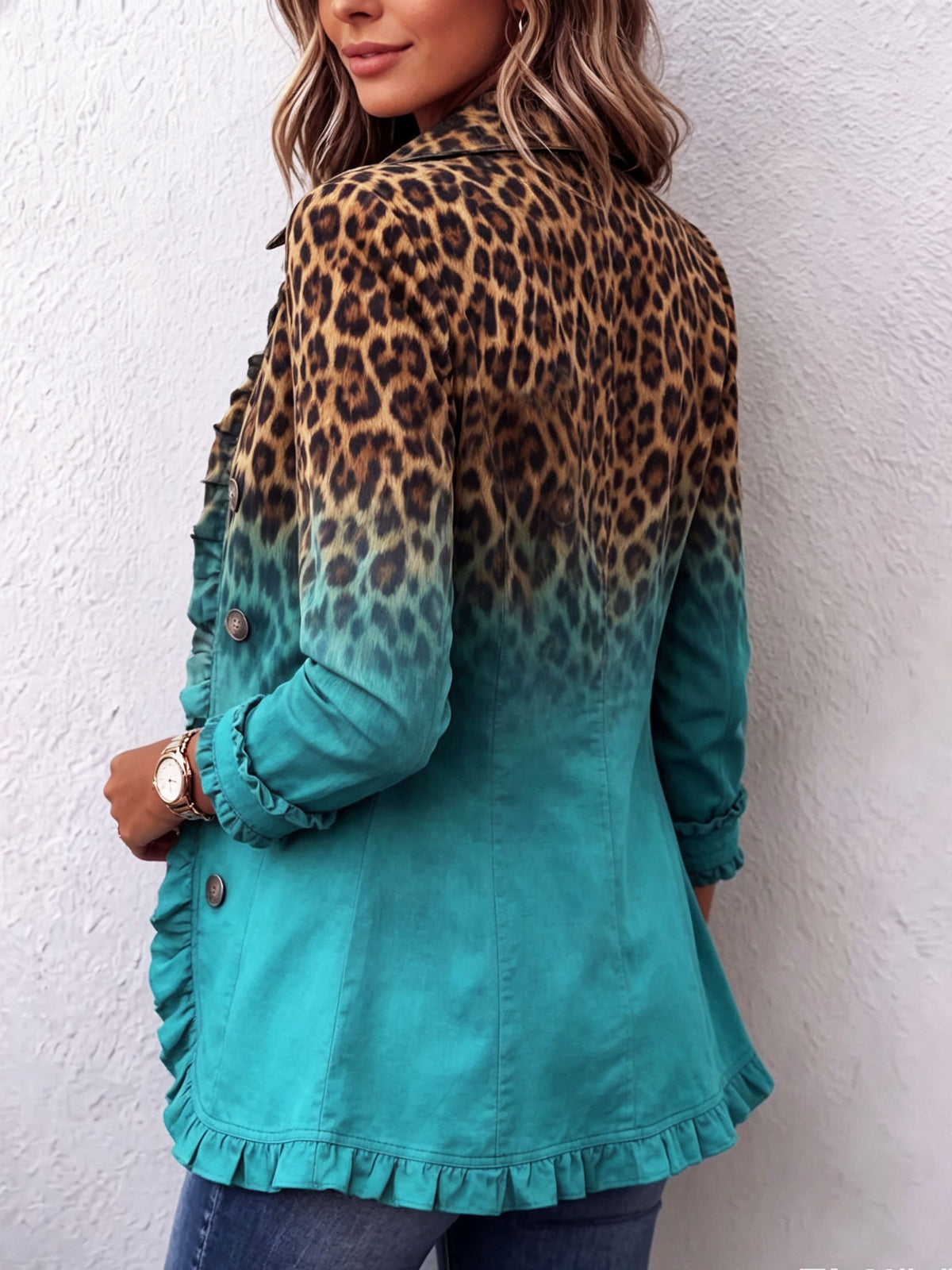 Chamarra blazer leopardo degradado con volantes Herminia