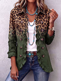 Chamarra blazer leopardo verde con volantes Ernestina